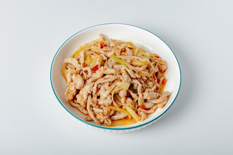 尖椒炒肉丝成品图