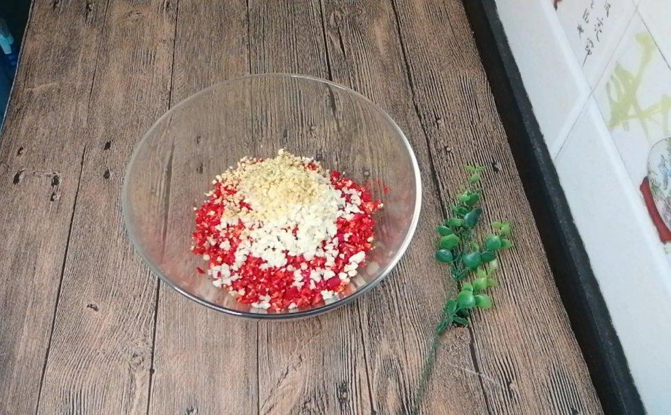 家庭自制辣椒酱场景