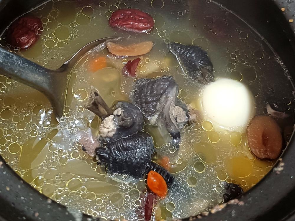黑豆红枣汤