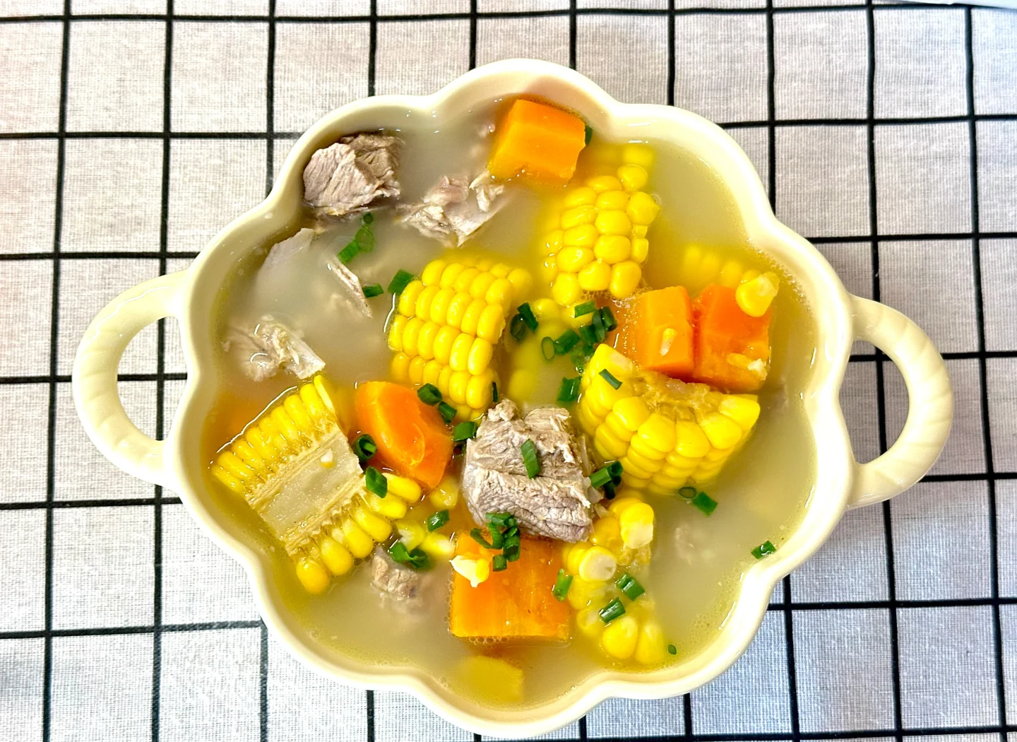 黑糯玉米蒸排骨成品图