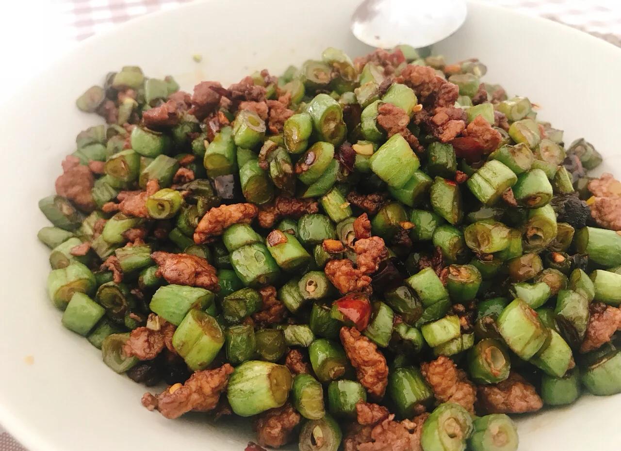 炒豆角丝成品图