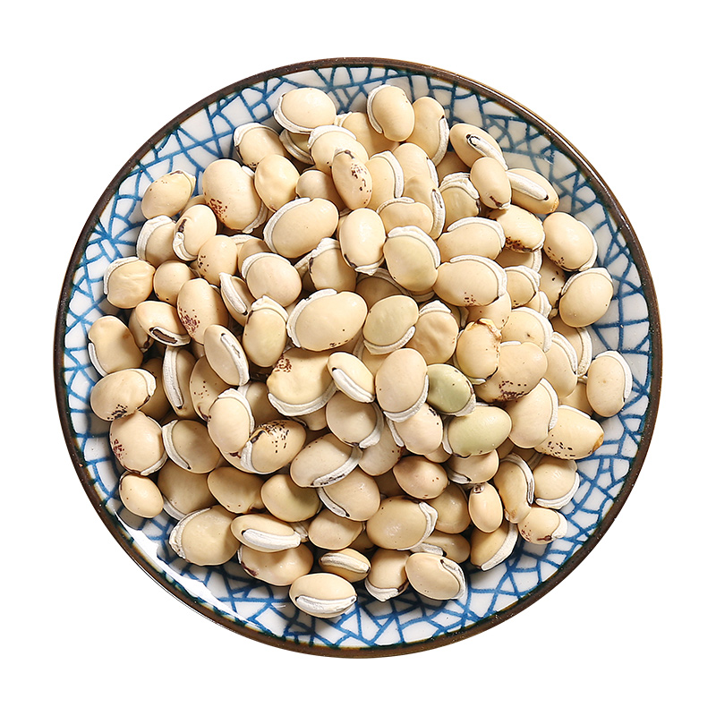 家庭餐桌上的苦扁豆菜肴