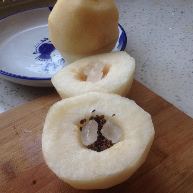 酸梨制作所需食材展示图