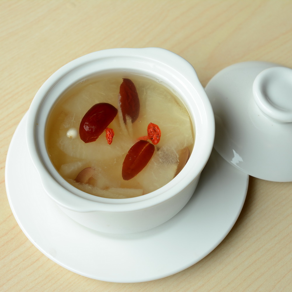 红枣枸杞茶冲泡过程图