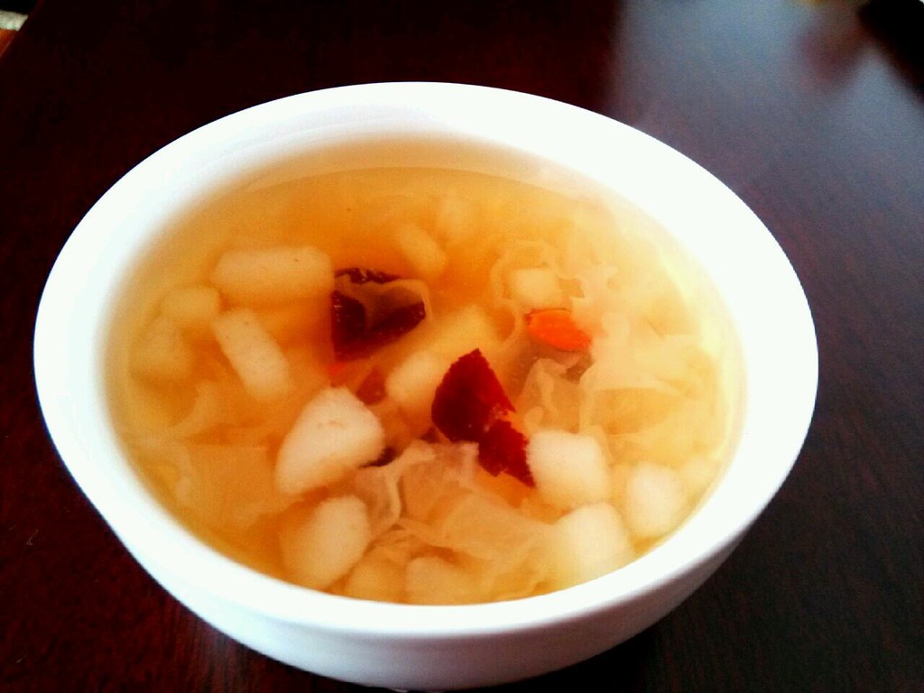 耳银耳羹成品展示