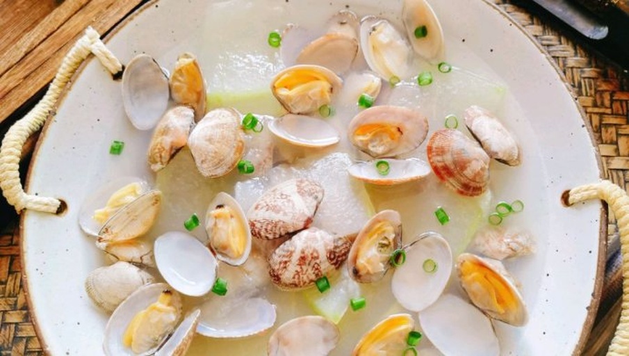 海鲜姜汤面食材展示