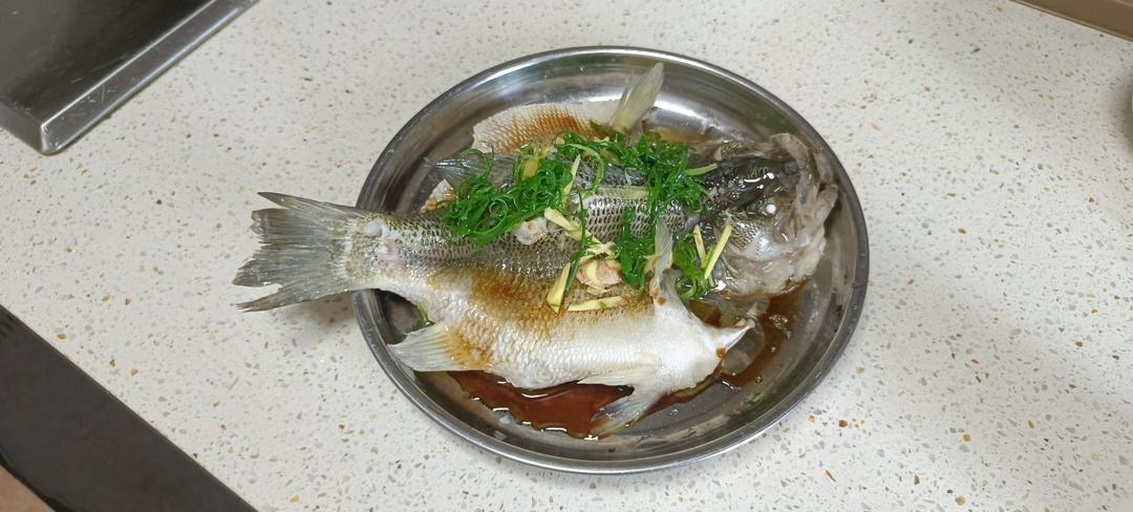蒸鱼成品特写