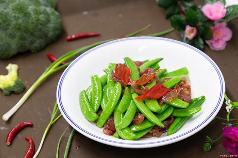 腊肠与荷兰豆的搭配图