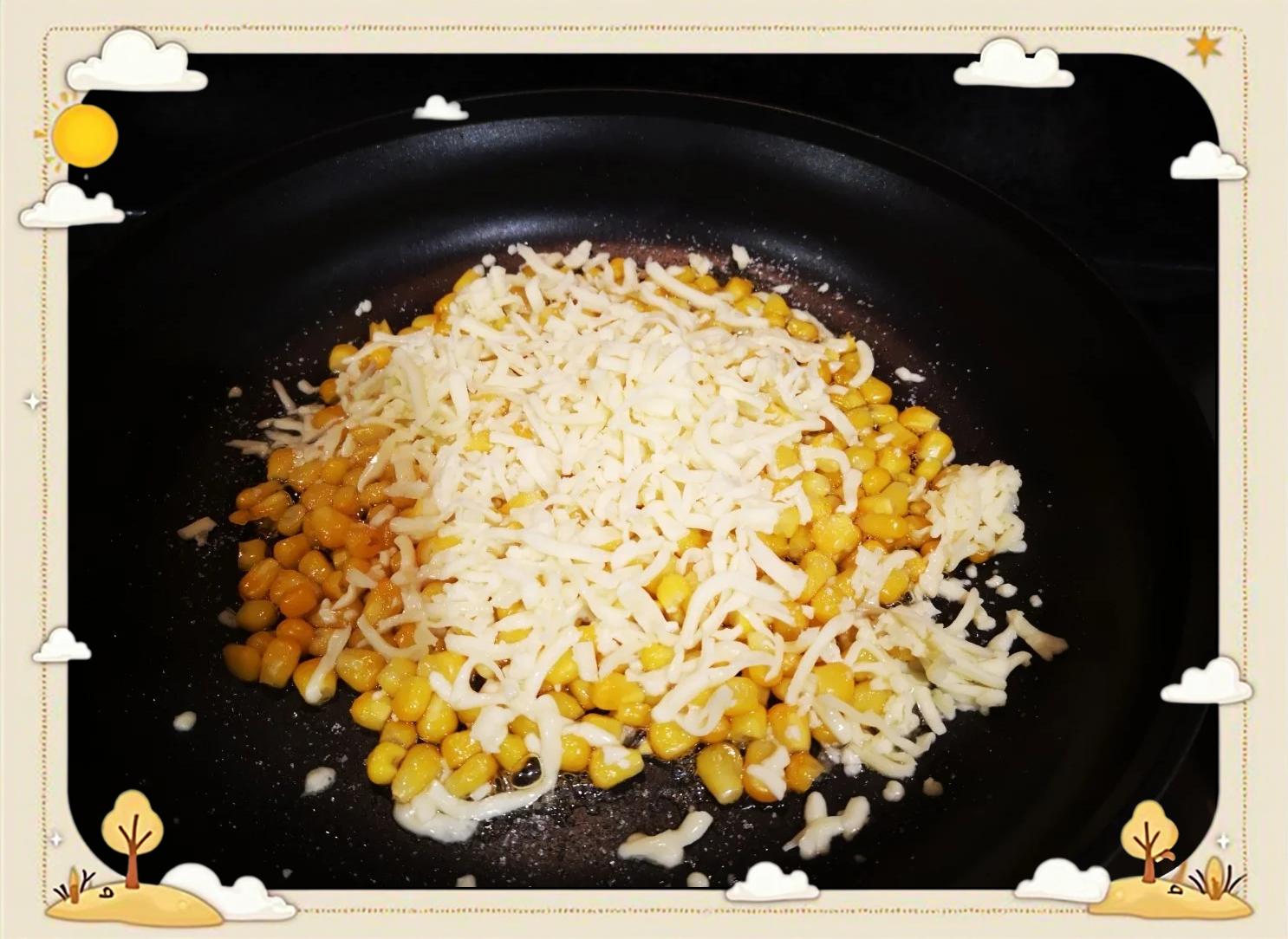 水果玉米粑粑煎制过程展示