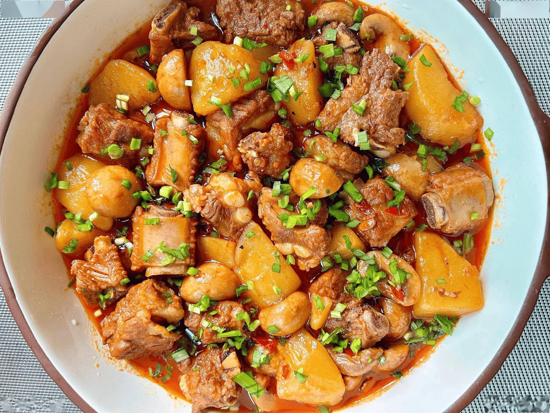 青萝卜土豆炖菜成品图