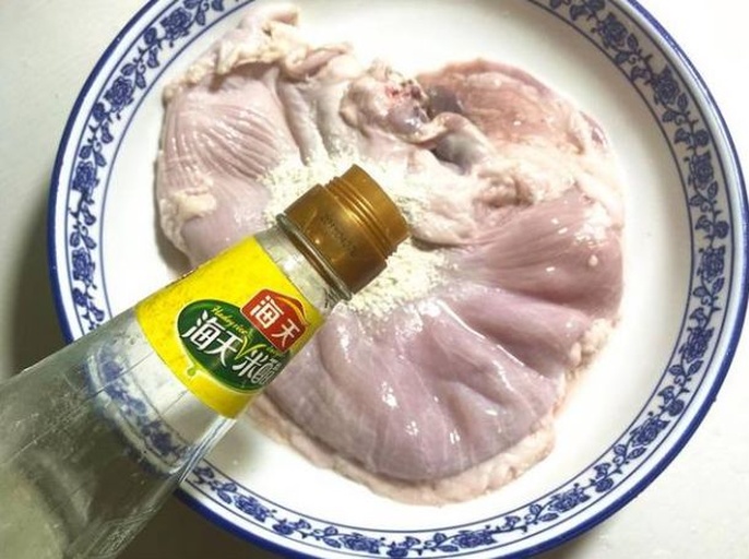 猪肚清洗过程