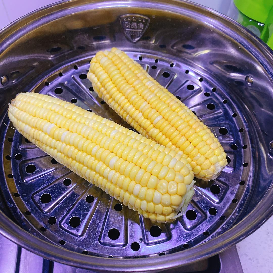 糯玉米蒸煮过程图