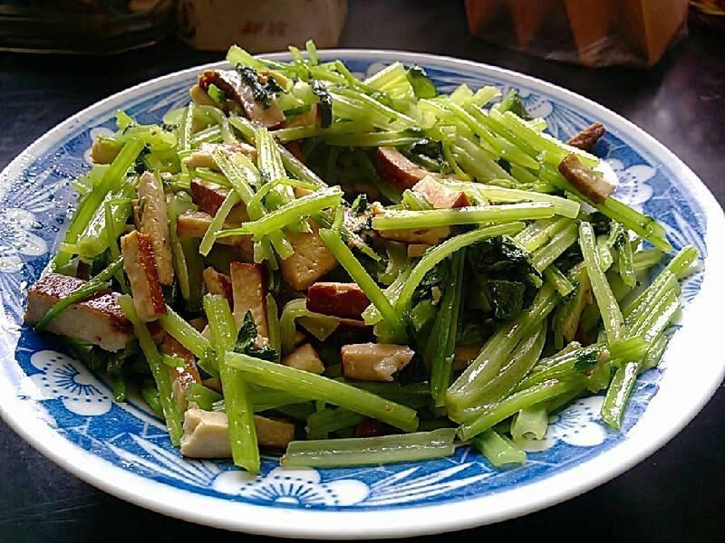 菠菜与豆干营养协同示意图