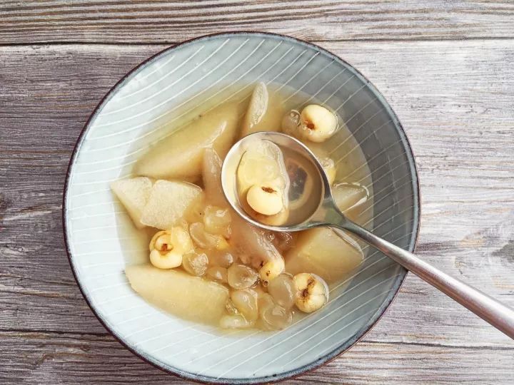 雪梨苹果煲水成品图