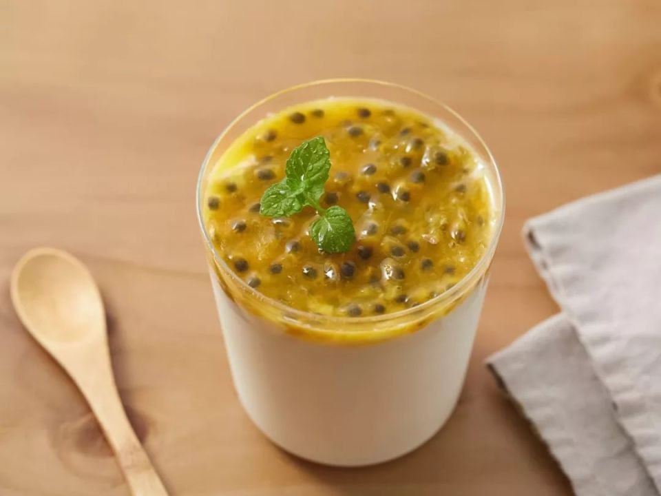 百利草莓甜酒慕斯成品展示