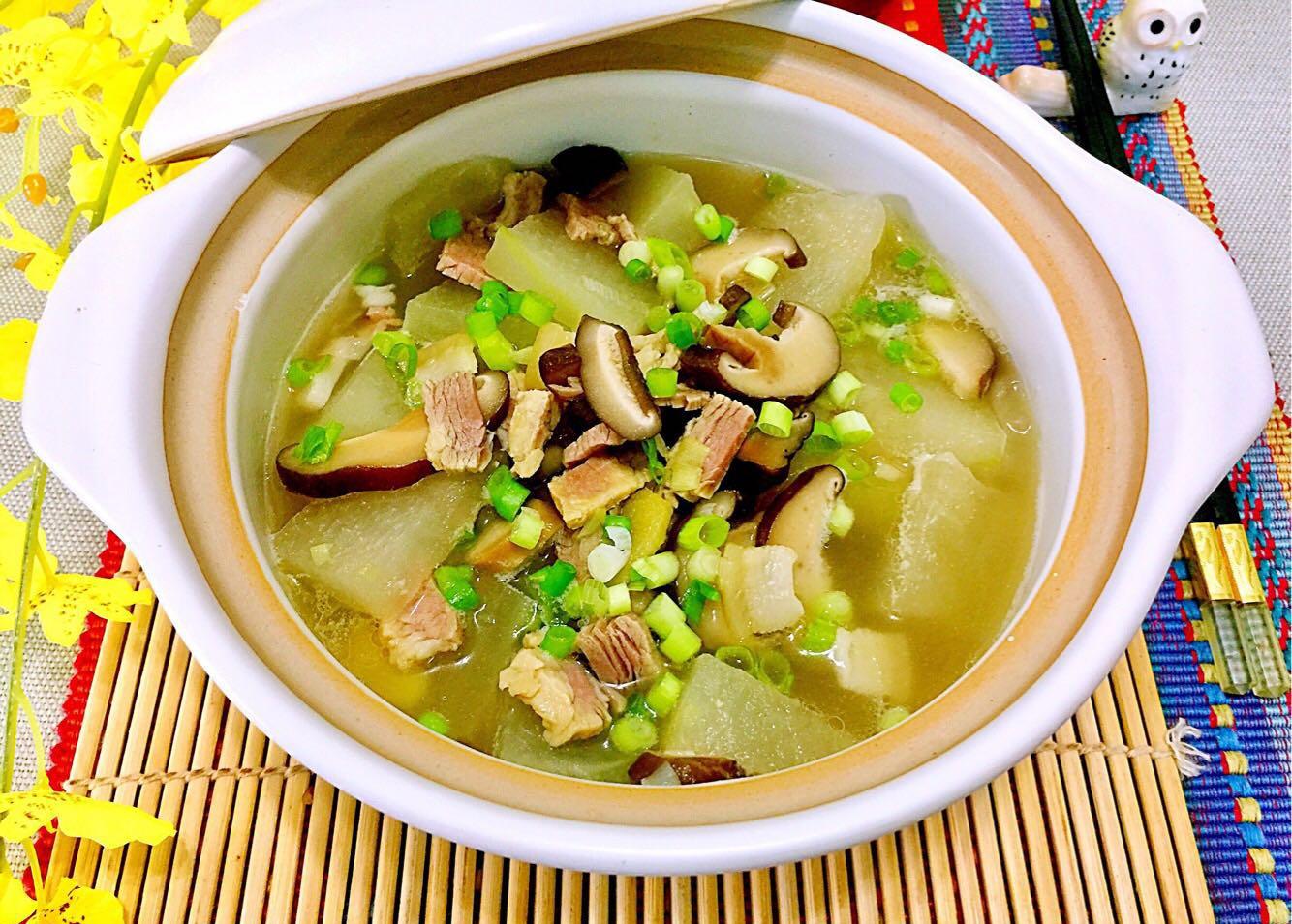 香芋冬瓜炖牛奶成品图