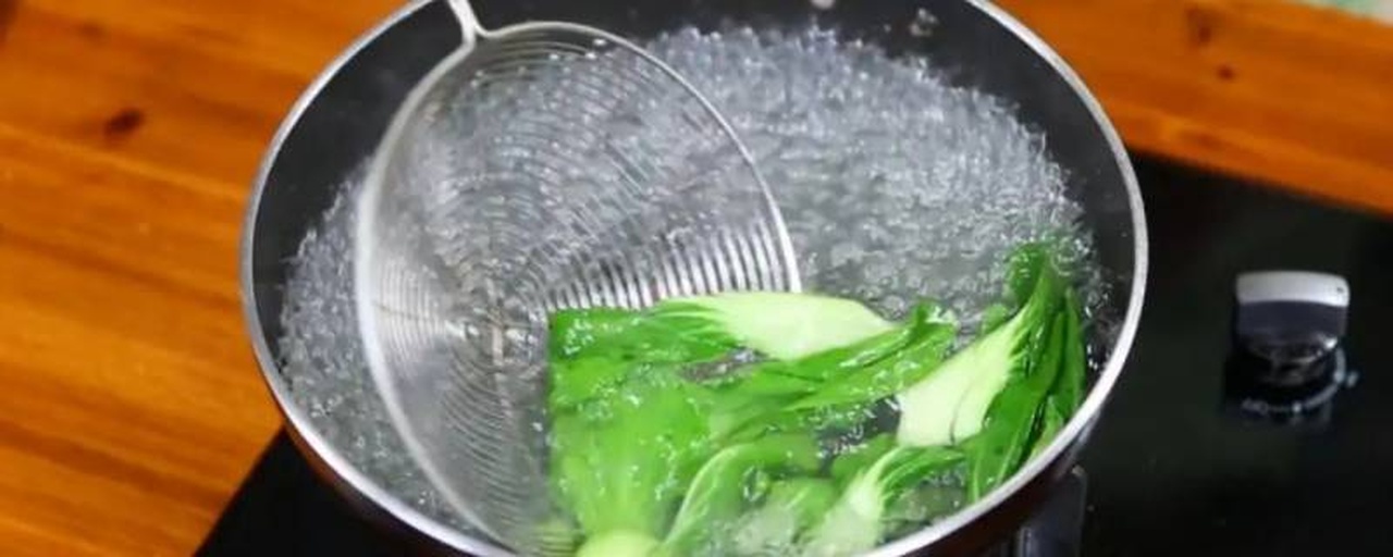 圆包菜焯水过程