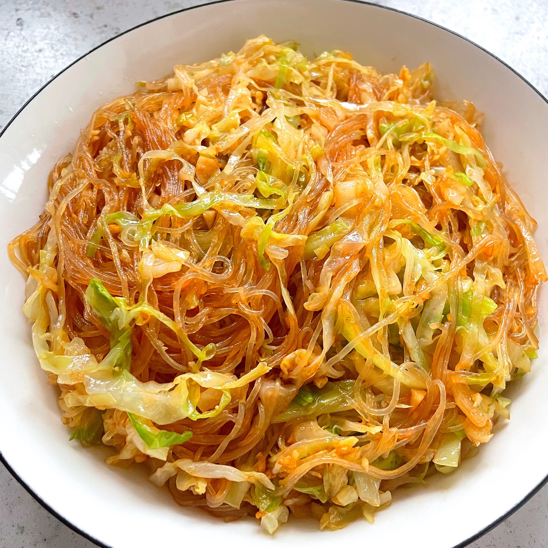 成品白菜炒粉丝特写