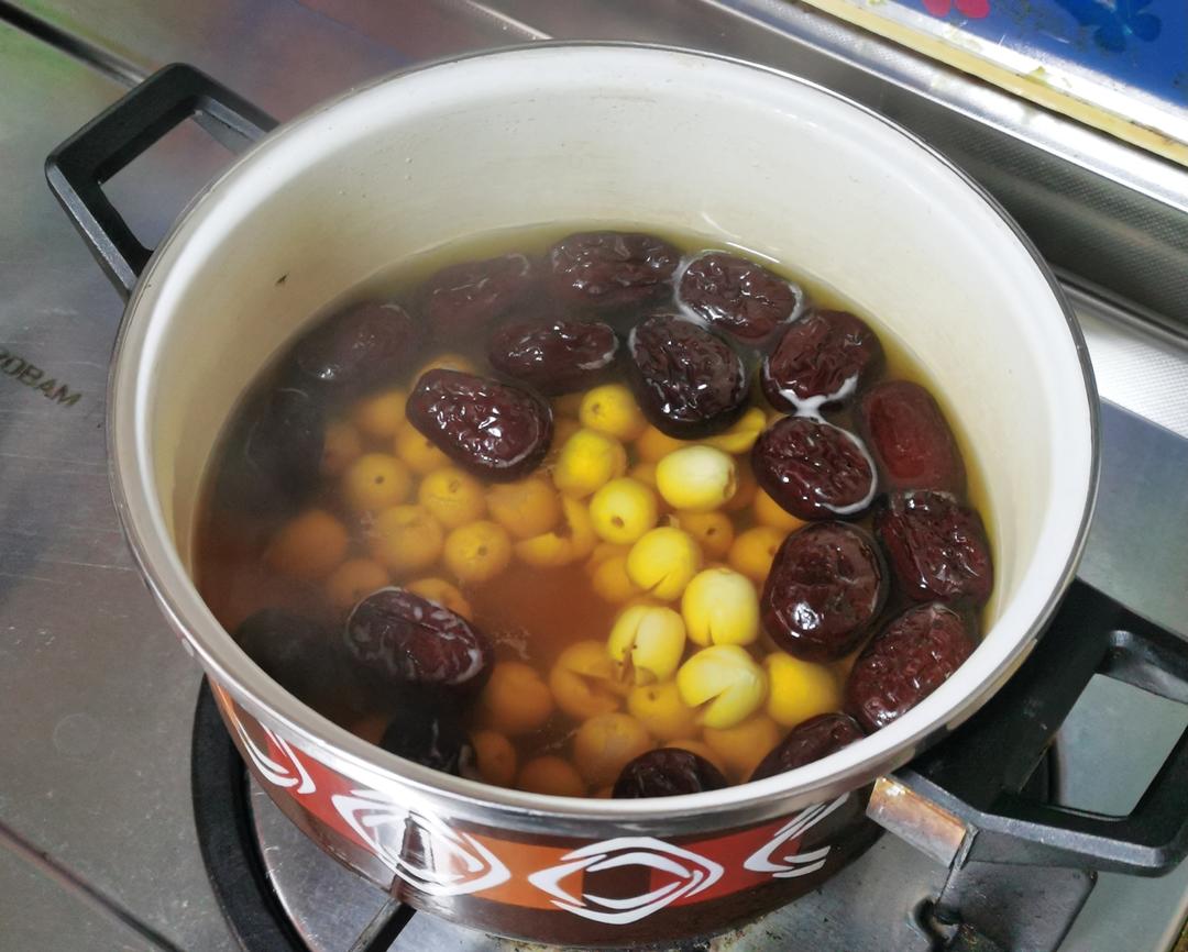庆和红枣桂圆莲子藕粉熬制过程