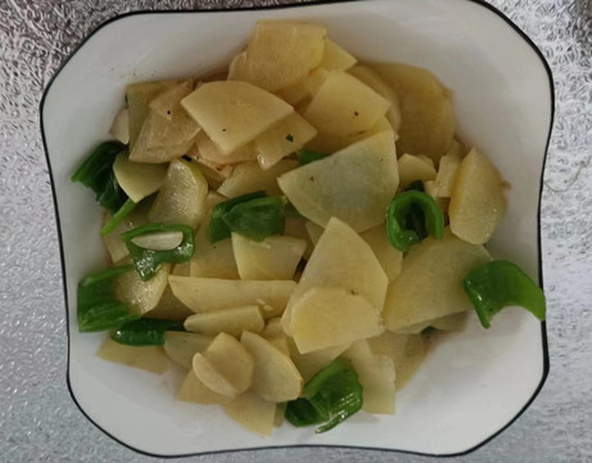 烹饪中的土豆菜肴