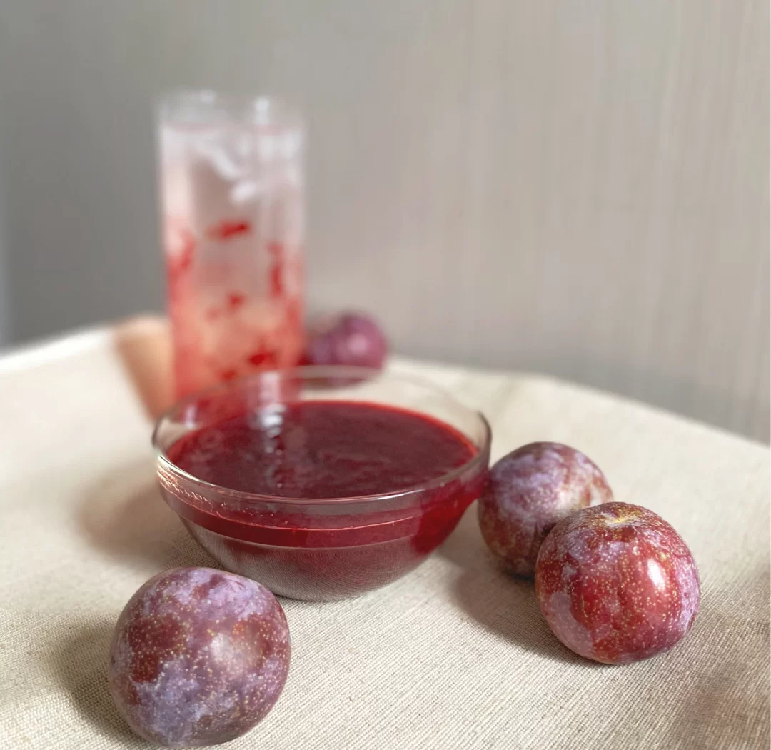 红宝石李子制作果酱过程