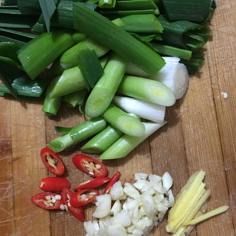 青萝卜炖豆腐食材展示