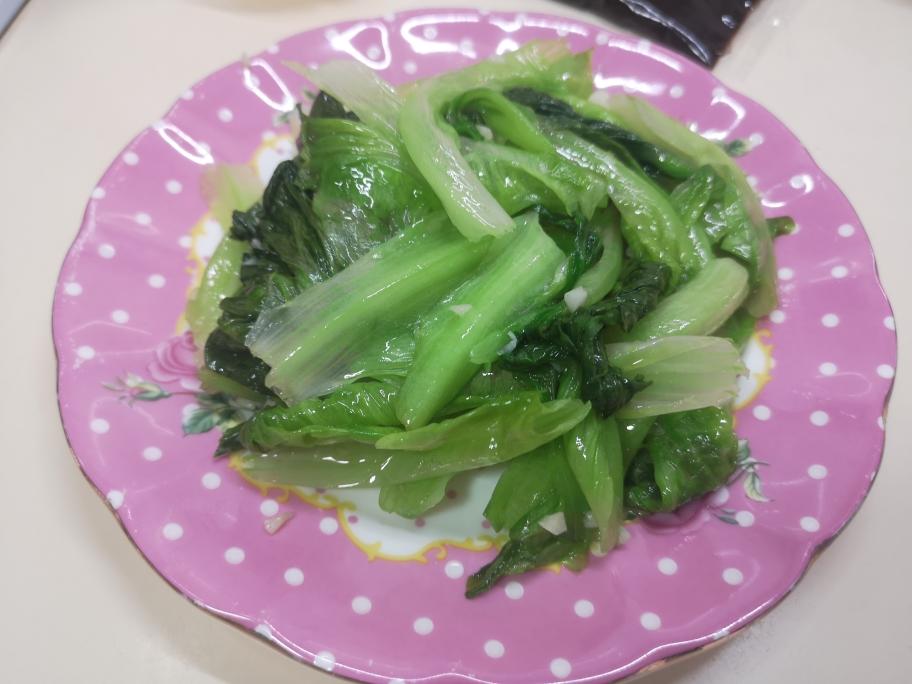 生菜焯水过程特写