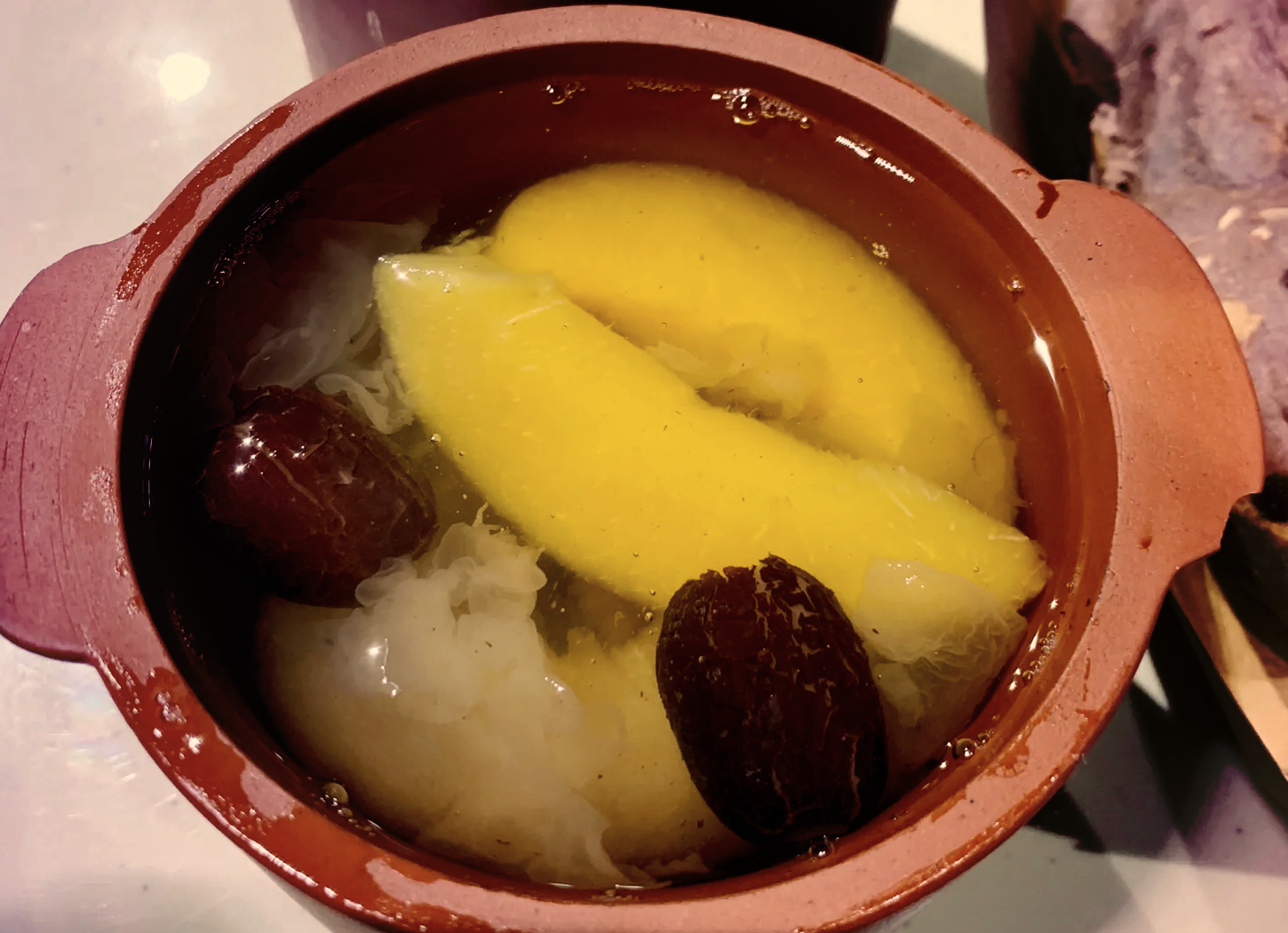 红枣煮香蕉成品盛碗图