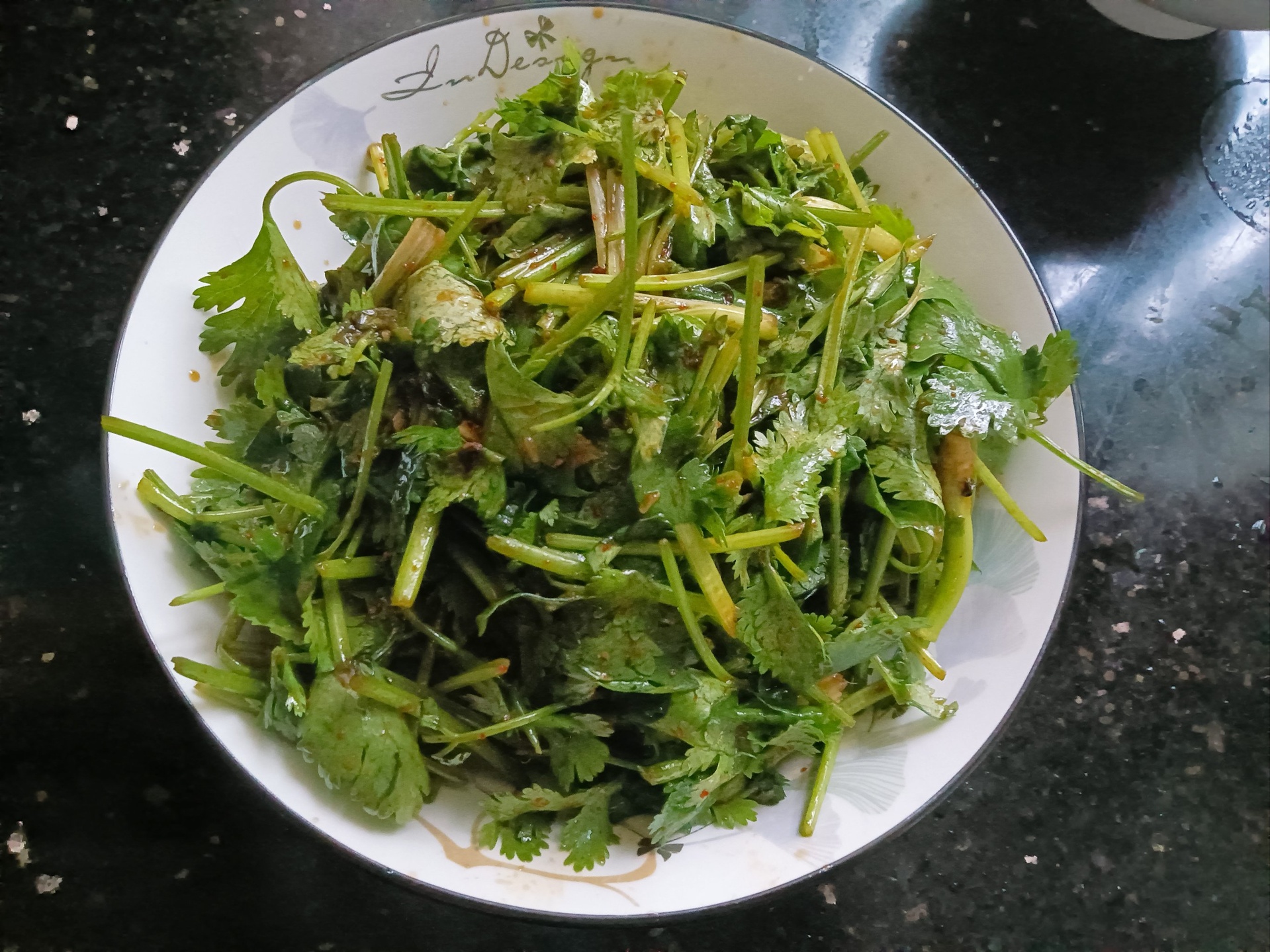 香菜营养成分示意图