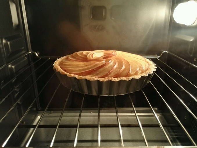 美八苹果制作的苹果派