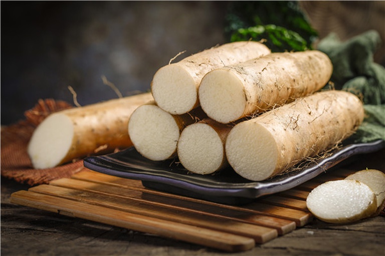 白山药整体外观特写