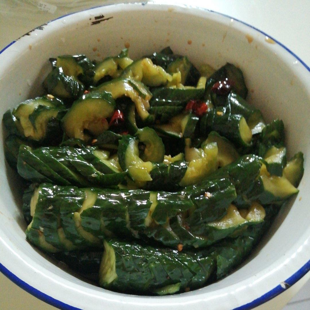 黄瓜四季豆凉拌成品,摆盘美观,适合夏季食用 黄瓜四季豆凉拌成品图