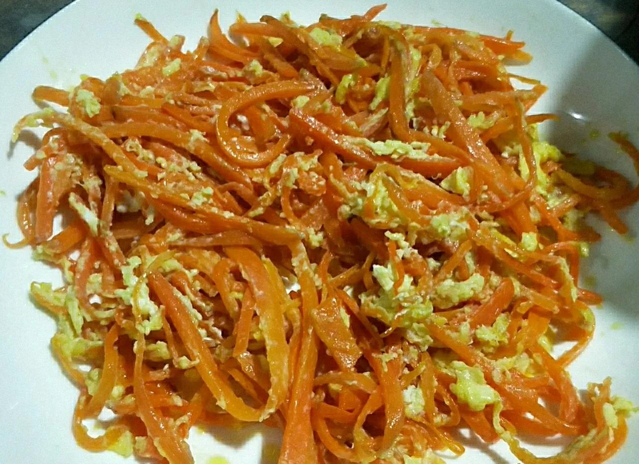 胡萝卜炒鸡蛋与青萝卜炖排骨