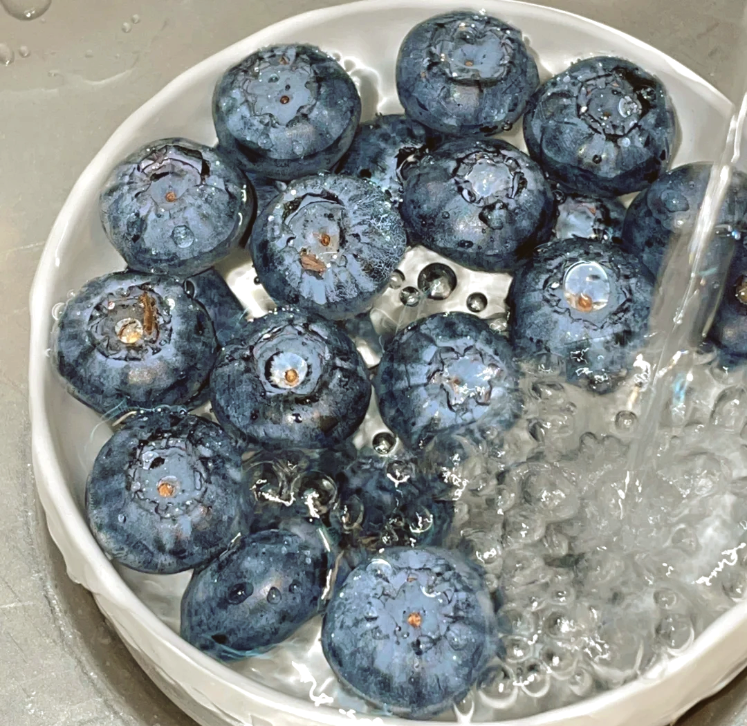 蓝莓原料清洗过程