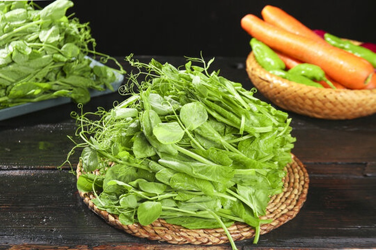 青豌豆与其他食材搭配的营养食谱示意图