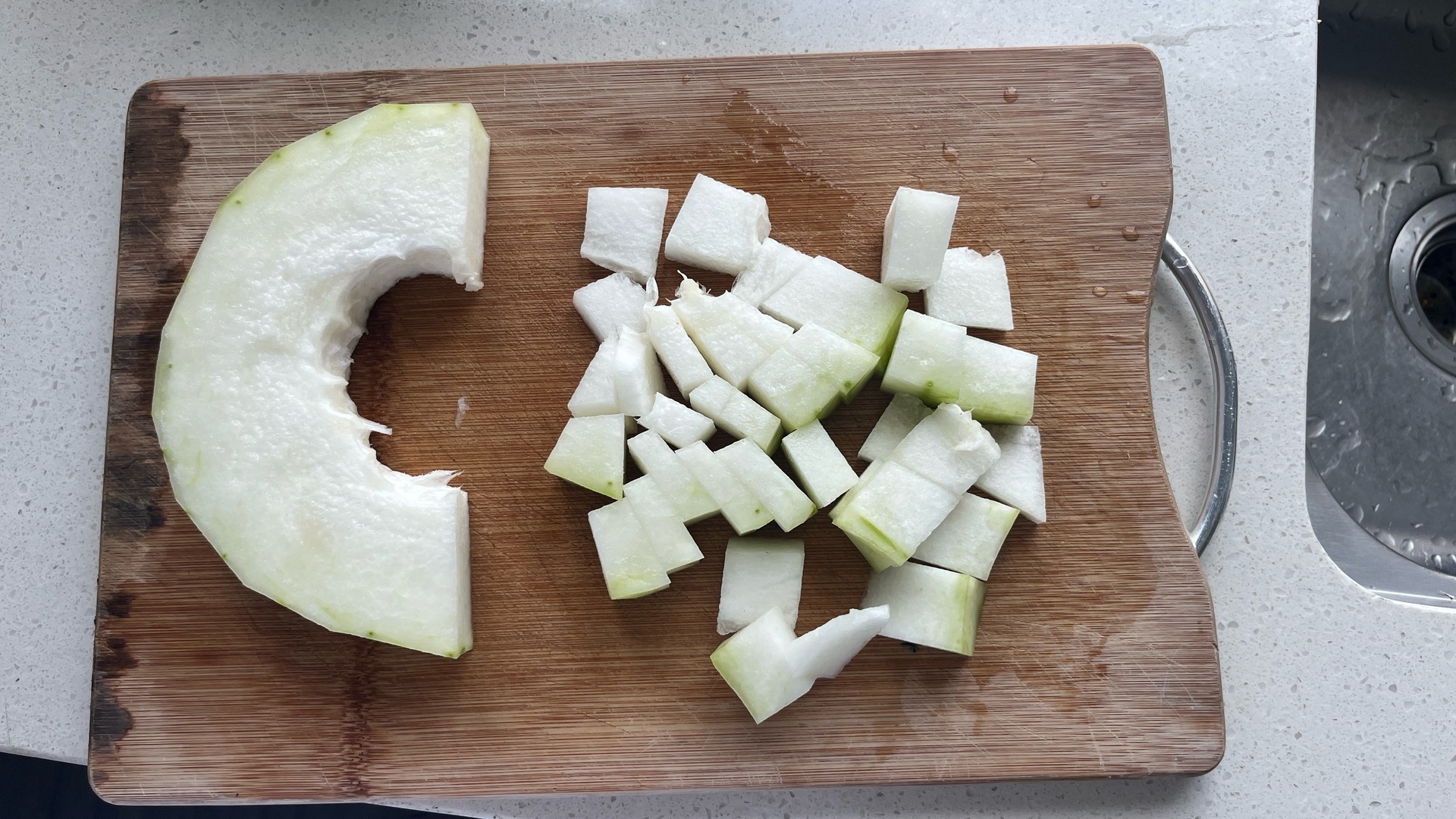 冬瓜切片与预处理过程