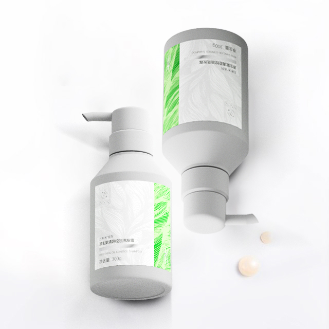 侧柏洗发水与护发素产品摆放图,展现天然成分与现代护发理念的结合 侧柏洗发水与护发产品展示