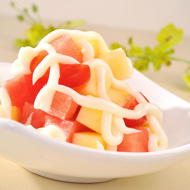 哈密瓜与黄瓜、薄荷叶搭配的水果沙拉成品图 哈密瓜水果沙拉成品图