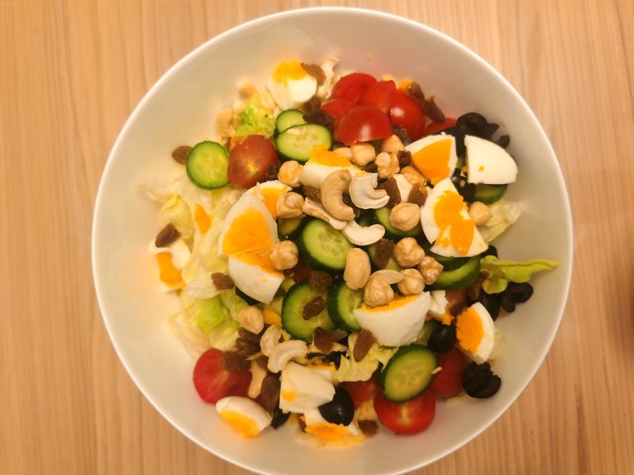 小黄瓜沙拉配图