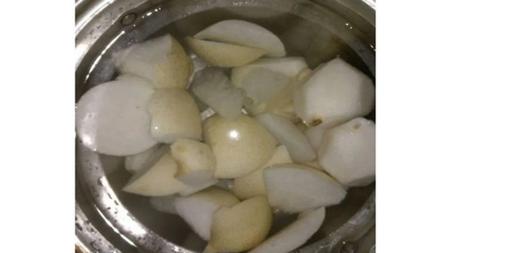 黄金梨清洗与切块过程
