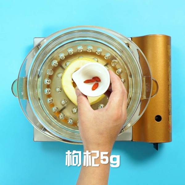 香梨煮水慢炖过程