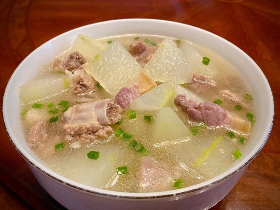 白皮冬瓜排骨汤成品