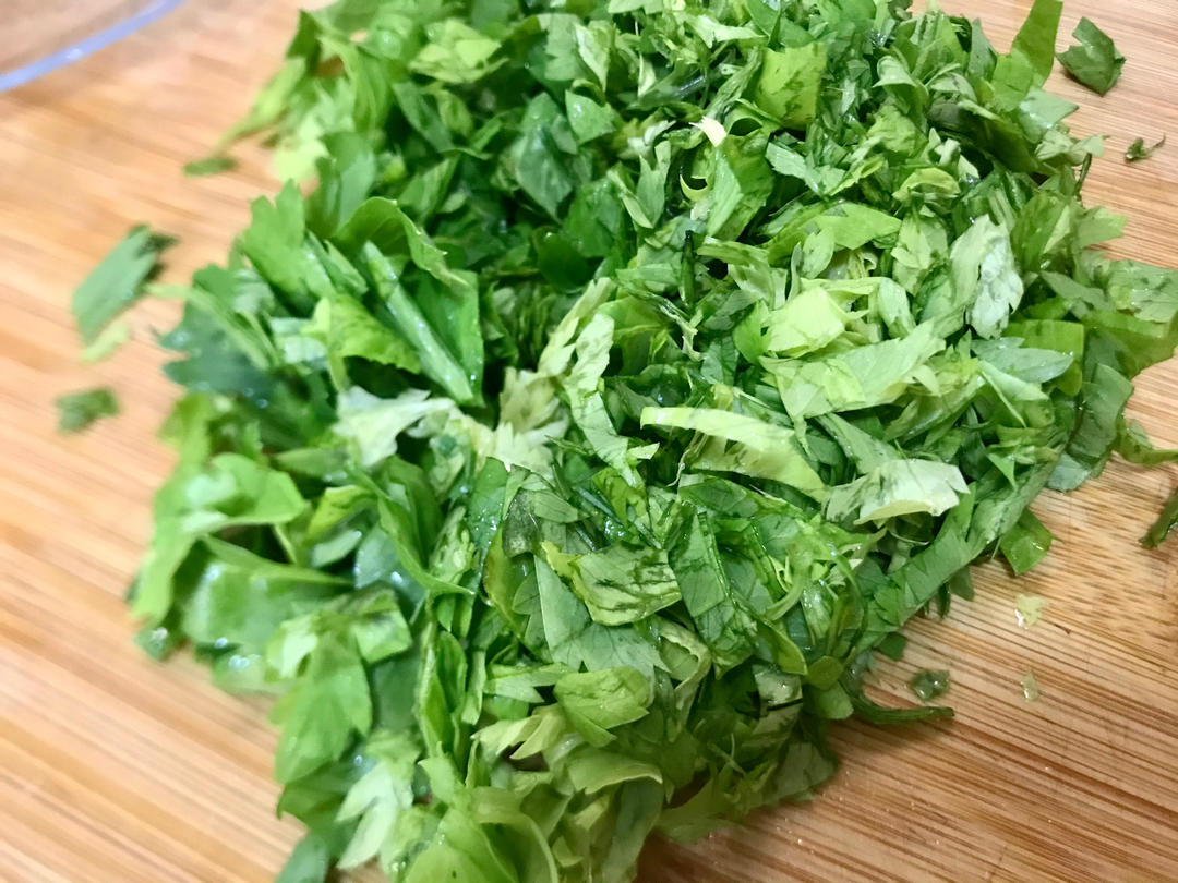 香菜和茴香清洗与切配过程