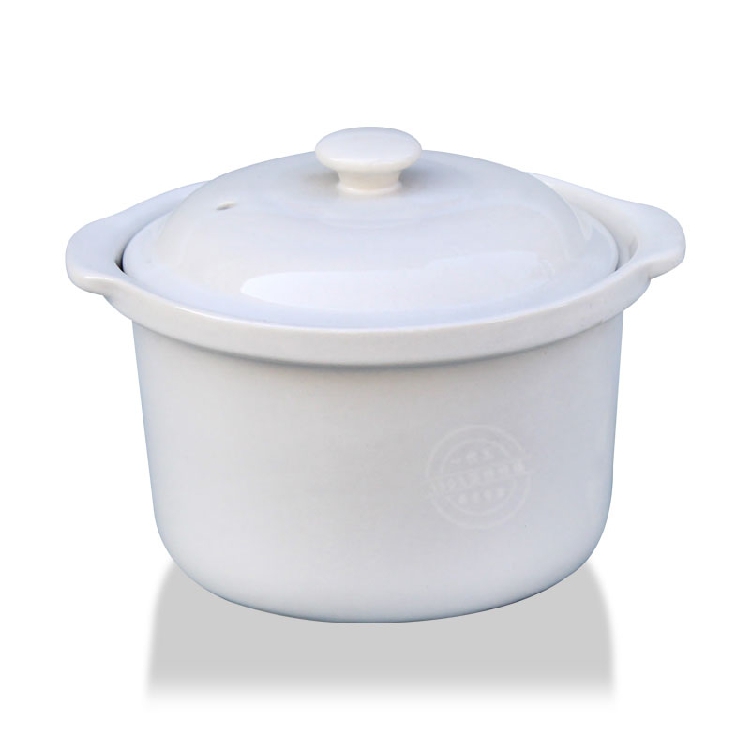 蒸制中的牛奶炖鸡蛋