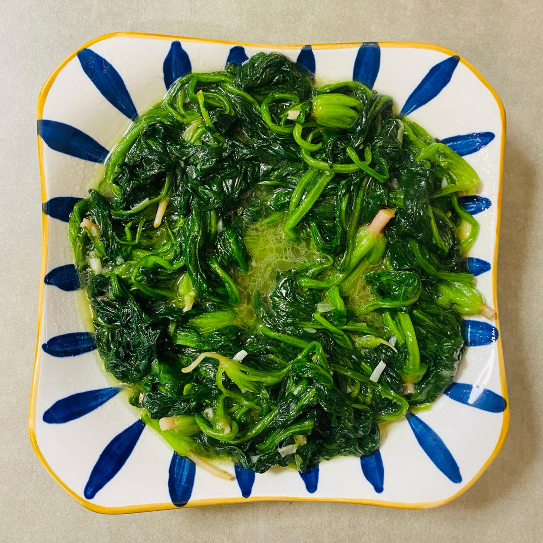 菠菜卷食材准备
