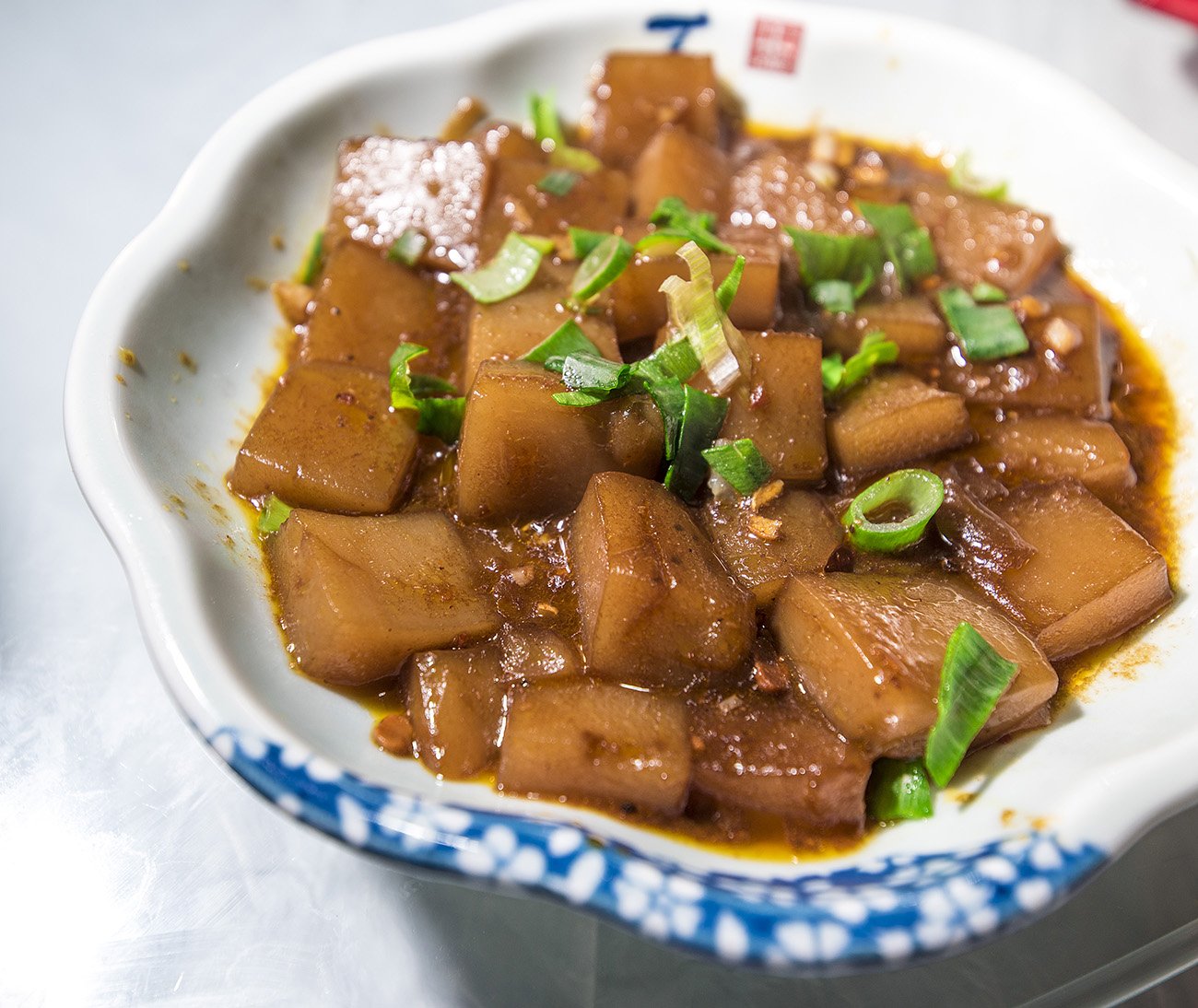 青萝卜炖豆腐成品图