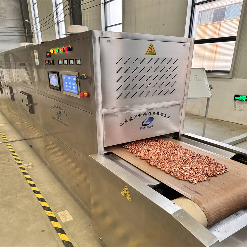 现代化花生榨油生产线场景