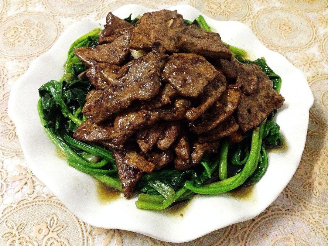 猪肝与黄瓜食材特写