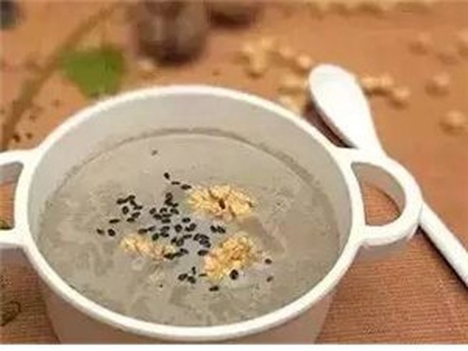 黑豆黑芝麻营养早餐图