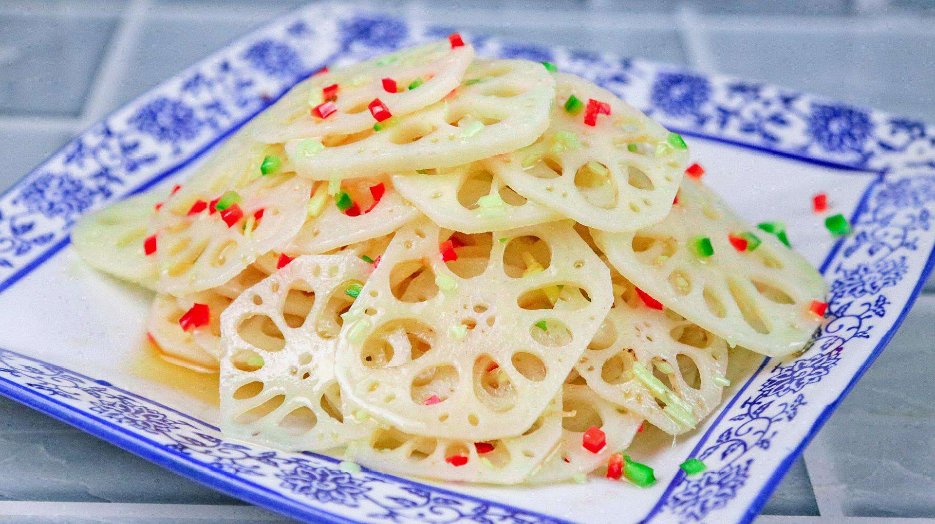 白莲藕烹饪成品图：凉拌与炖汤各一盘
